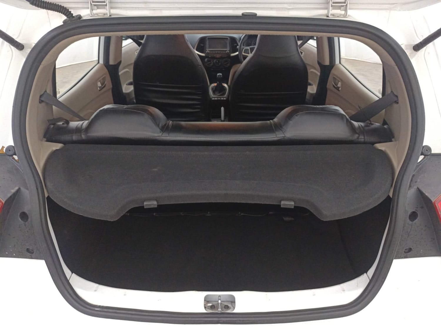 Used 2019 Hyundai Santro Sportz Petrol Manual interior DICKY INSIDE VIEW