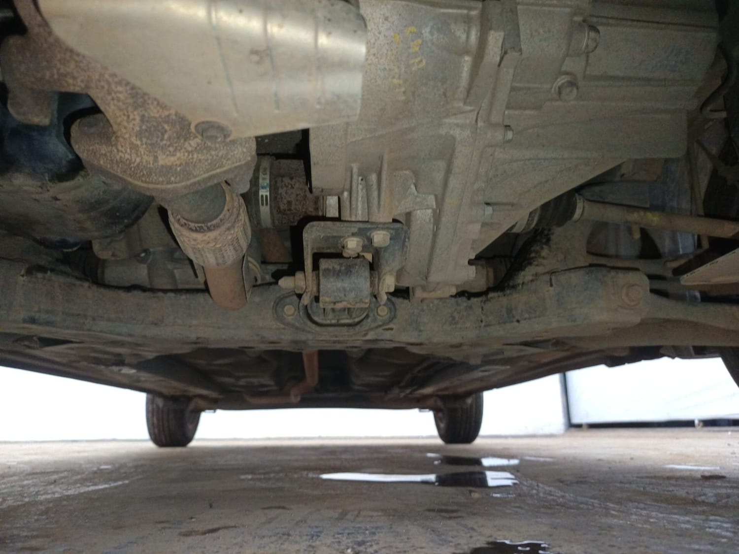 Used 2019 Hyundai Santro Sportz Petrol Manual extra FRONT LEFT UNDERBODY VIEW
