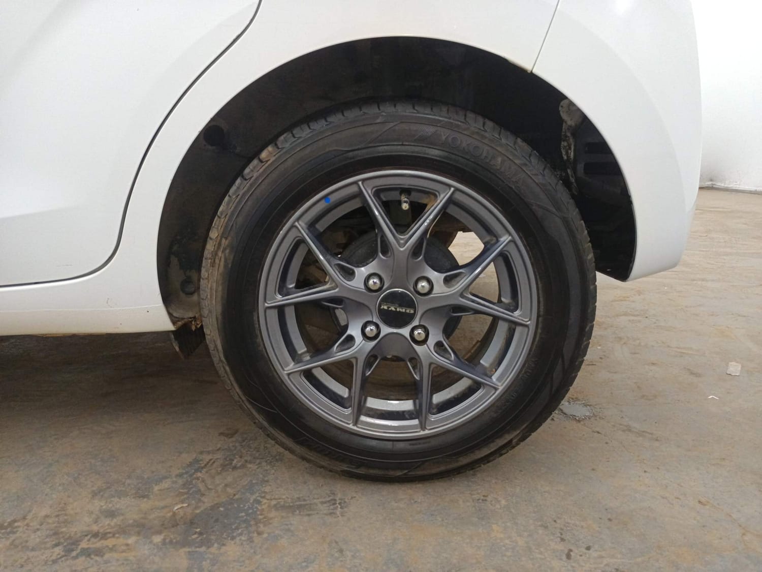 Used 2019 Hyundai Santro Sportz Petrol Manual tyres LEFT REAR TYRE RIM VIEW