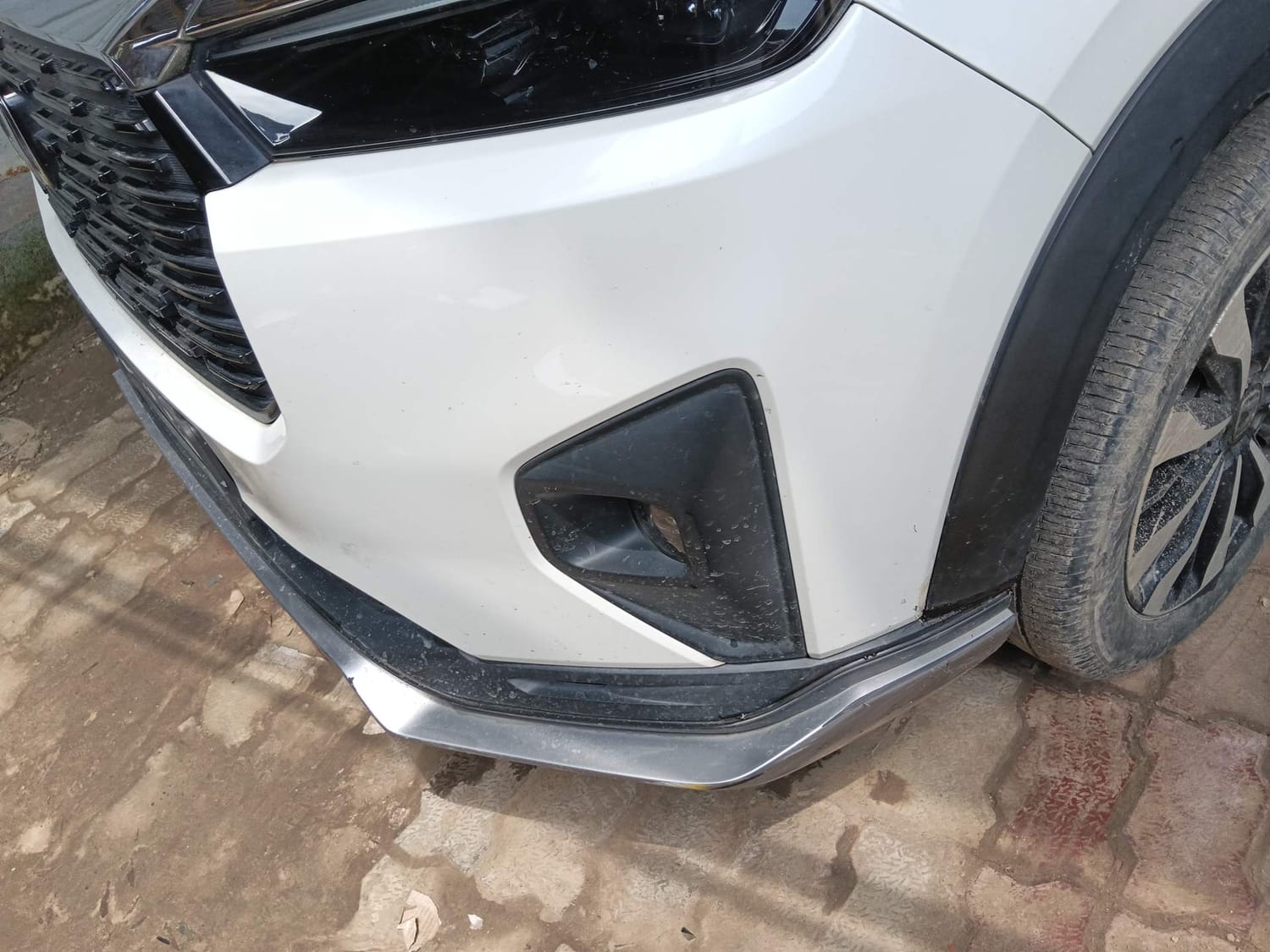 Used 2023 Honda Elevate ZX CVT Petrol Automatic dents MINOR SCRATCH