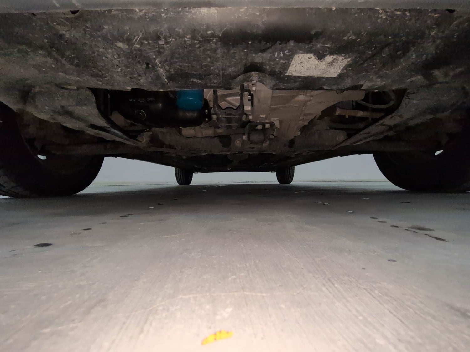 Used 2019 Hyundai Xcent S Petrol Manual extra FRONT LEFT UNDERBODY VIEW