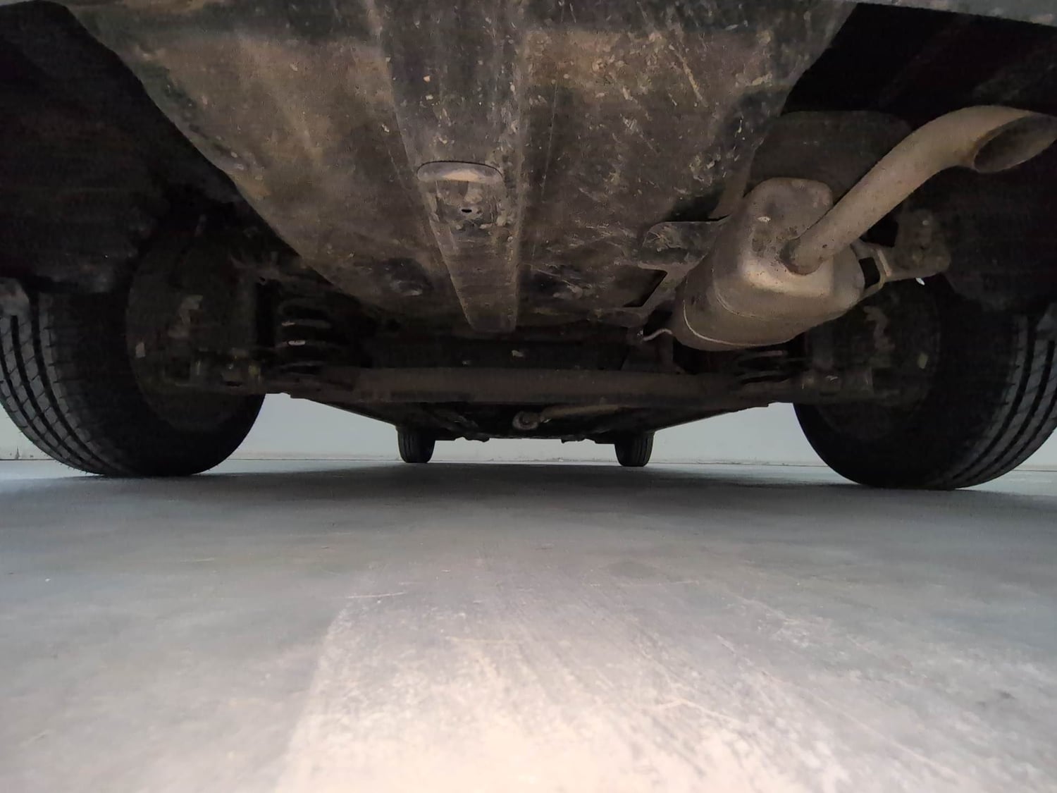 Used 2019 Hyundai Xcent S Petrol Manual extra REAR UNDERBODY VIEW (TAKEN FROM REAR)