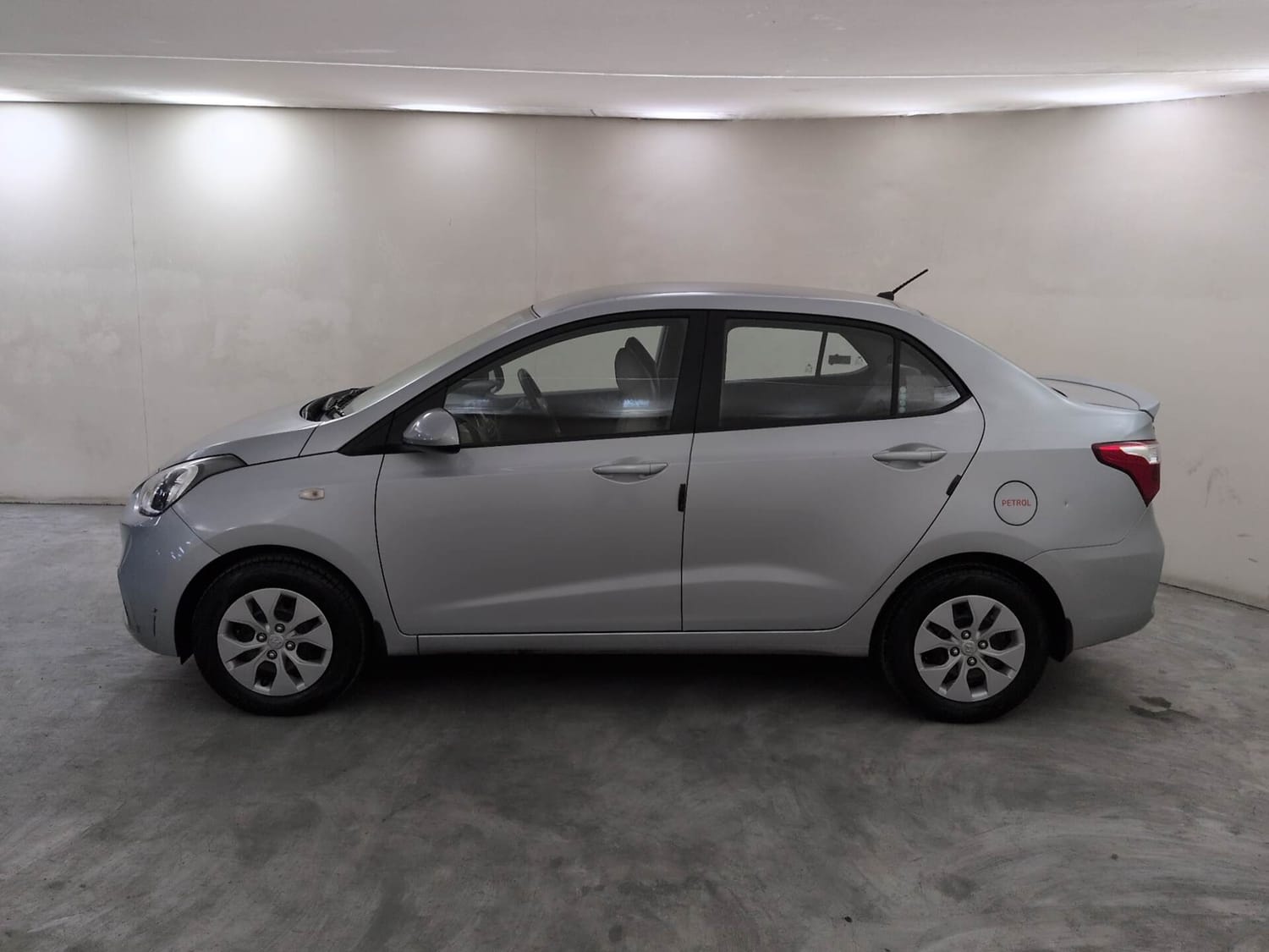 Used 2019 Hyundai Xcent S Petrol Manual exterior LEFT SIDE VIEW