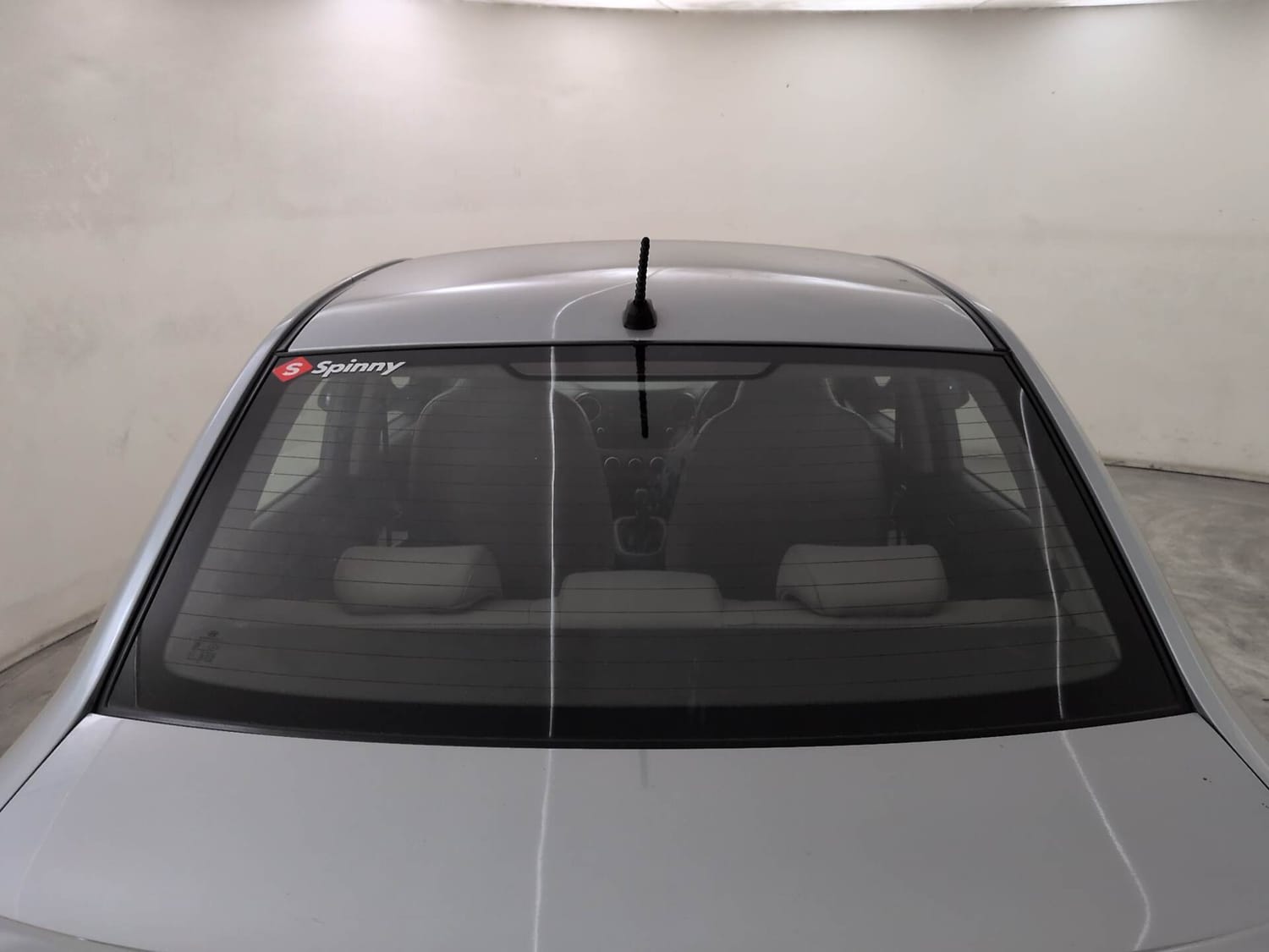 Used 2019 Hyundai Xcent S Petrol Manual exterior BACK WINDSHIELD VIEW