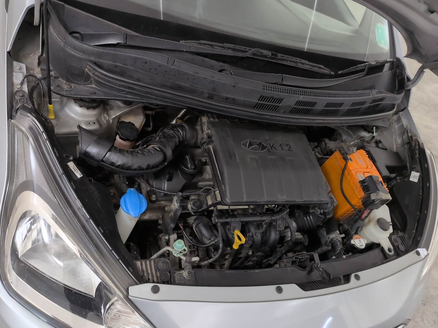 Used 2019 Hyundai Xcent S Petrol Manual engine ENGINE RIGHT SIDE VIEW