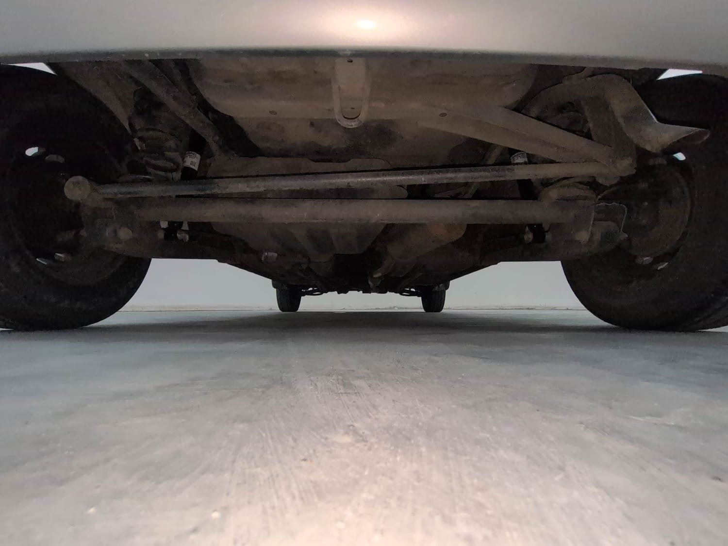 Used 2014 Maruti Suzuki Alto 800 Lxi Petrol Manual extra REAR UNDERBODY VIEW (TAKEN FROM REAR)
