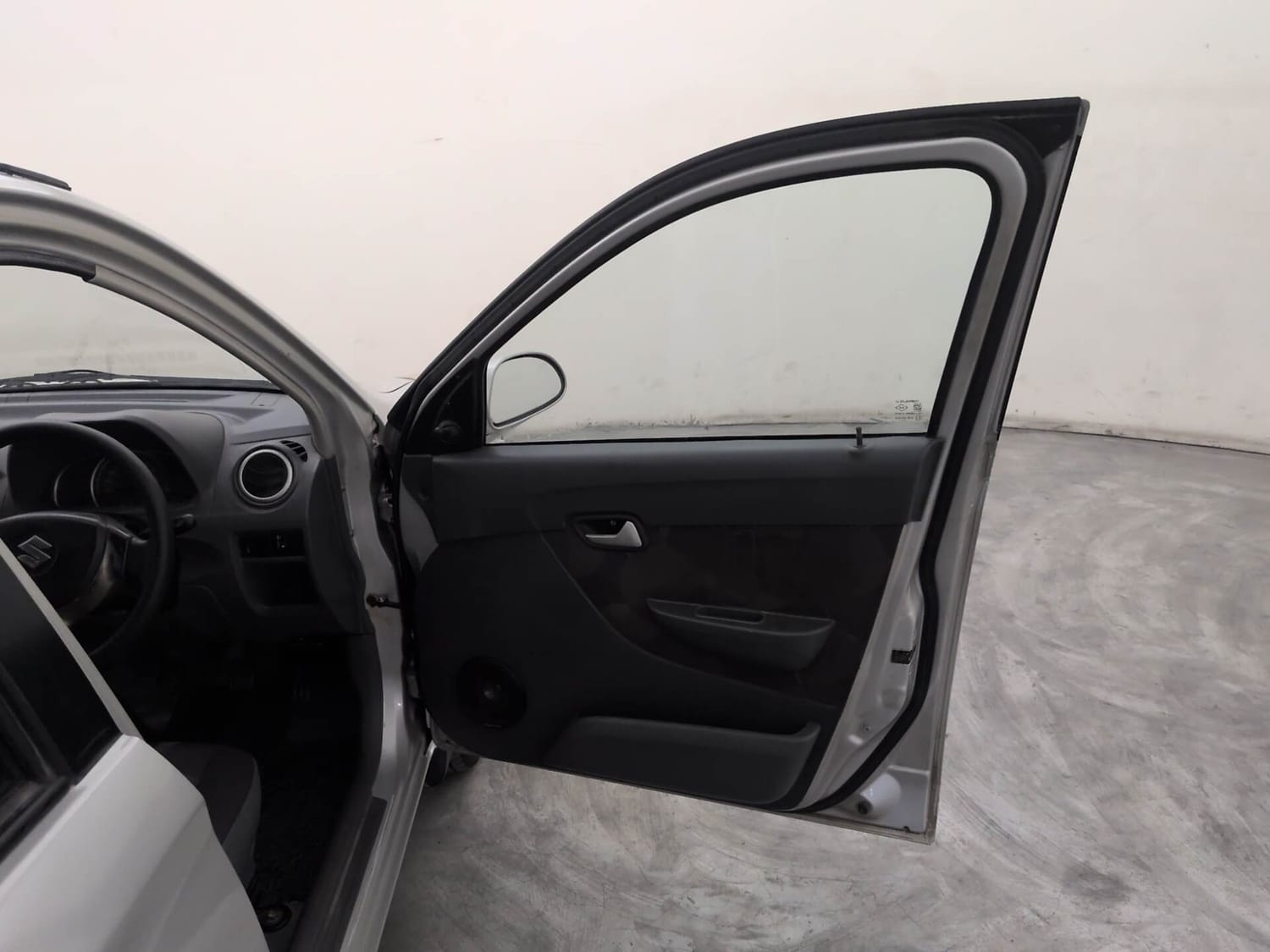 Used 2014 Maruti Suzuki Alto 800 Lxi Petrol Manual interior RIGHT FRONT DOOR OPEN VIEW
