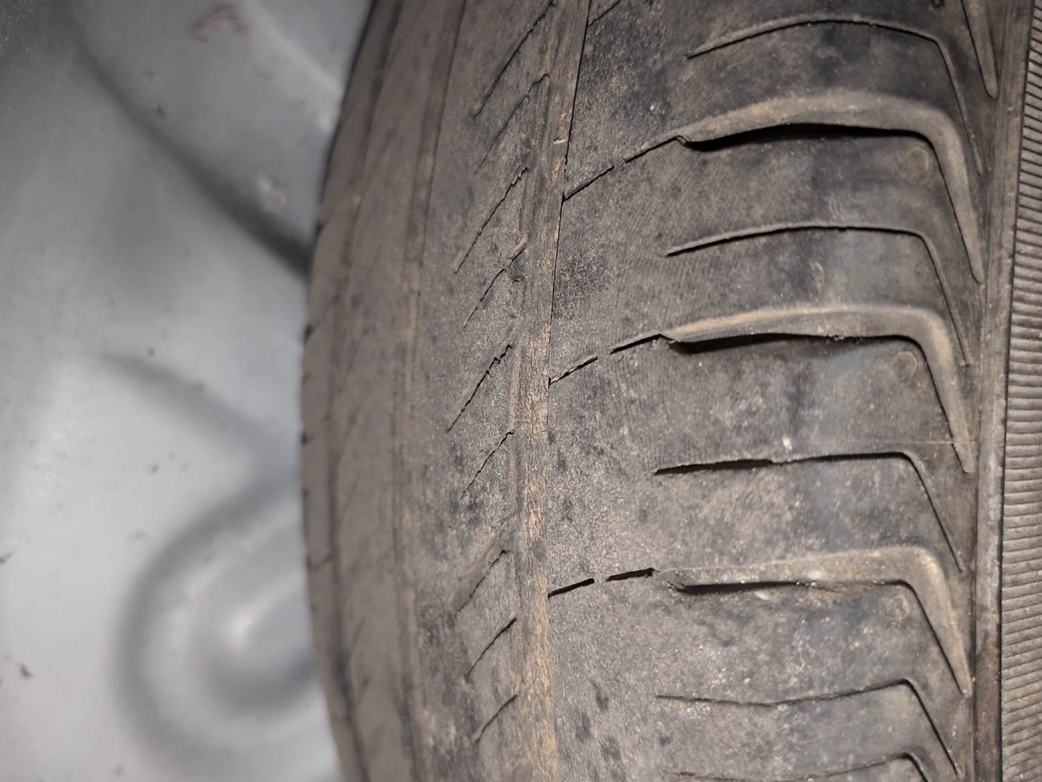 Used 2014 Maruti Suzuki Alto 800 Lxi Petrol Manual tyres SPARE TYRE VIEW