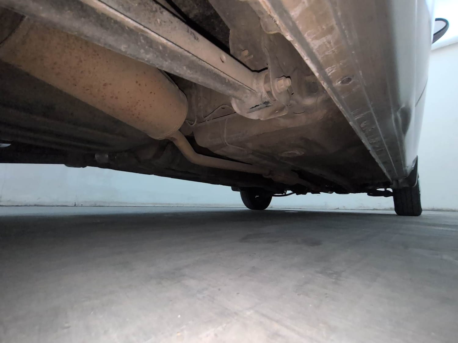 Used 2014 Maruti Suzuki Alto 800 Lxi Petrol Manual extra REAR RIGHT UNDERBODY VIEW
