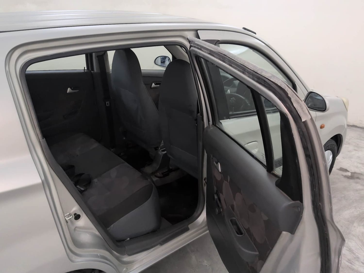 Used 2014 Maruti Suzuki Alto 800 Lxi Petrol Manual interior RIGHT SIDE REAR DOOR CABIN VIEW