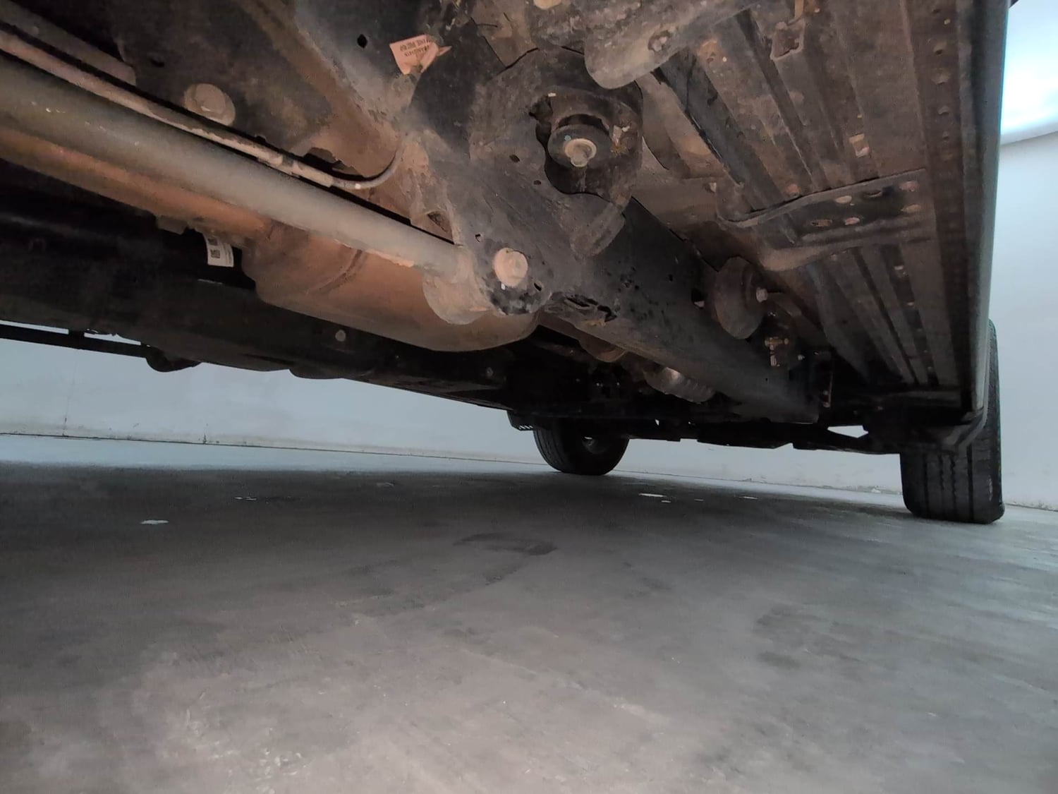 Used 2025 Mahindra Thar Roxx MX3 Diesel MT 2WD Diesel Manual extra REAR RIGHT UNDERBODY VIEW