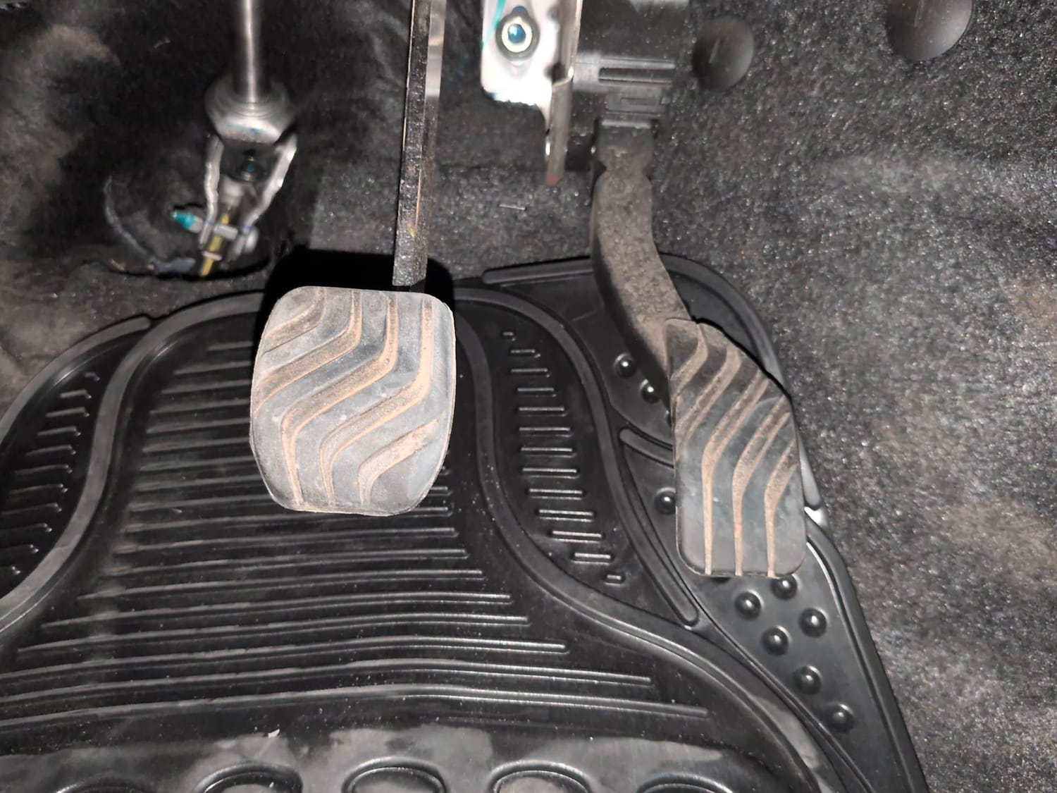 Used 2024 Renault Kwid CLIMBER 1.0 AMT Petrol Automatic interior PEDALS VIEW