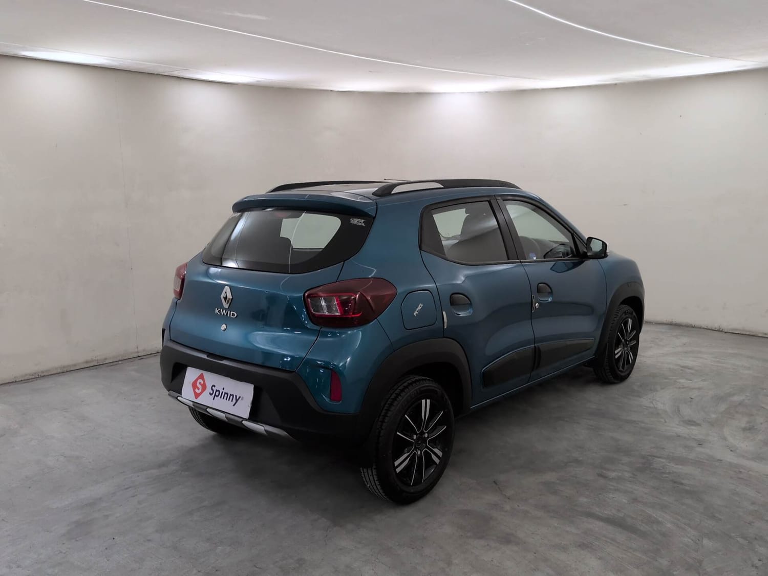 Used 2024 Renault Kwid CLIMBER 1.0 AMT Petrol Automatic exterior RIGHT REAR CORNER VIEW