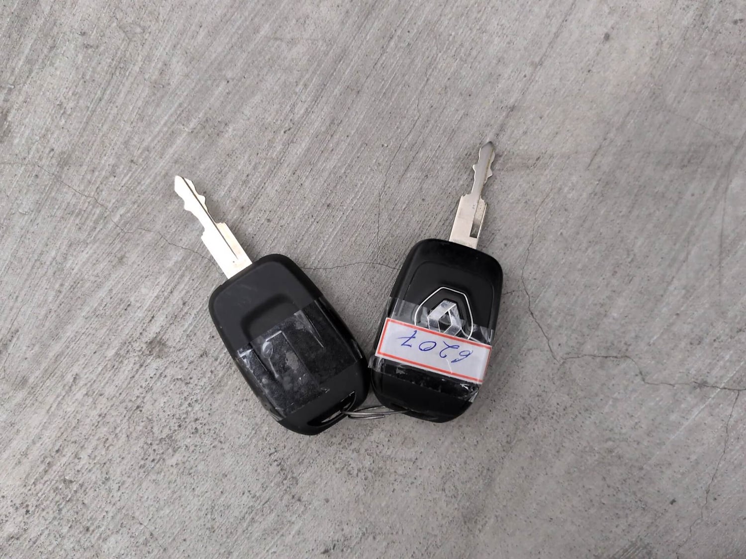 Used 2024 Renault Kwid CLIMBER 1.0 AMT Petrol Automatic extra CAR KEY VIEW