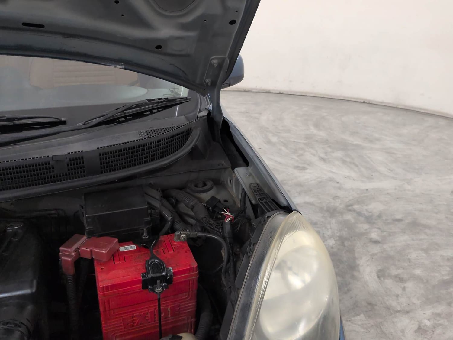 Used 2016 Nissan Micra Active XV Safety Pack Petrol Manual engine ENGINE LEFT SIDE HINGE & APRON VIEW