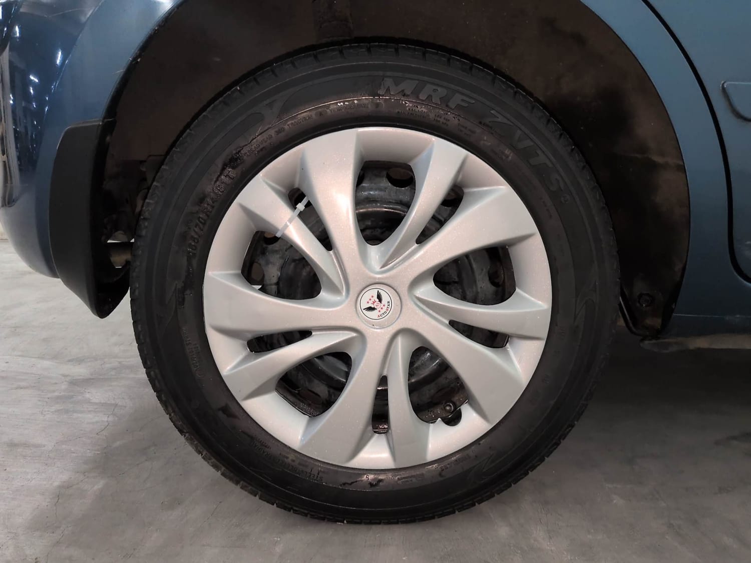Used 2016 Nissan Micra Active XV Safety Pack Petrol Manual tyres RIGHT REAR TYRE RIM VIEW