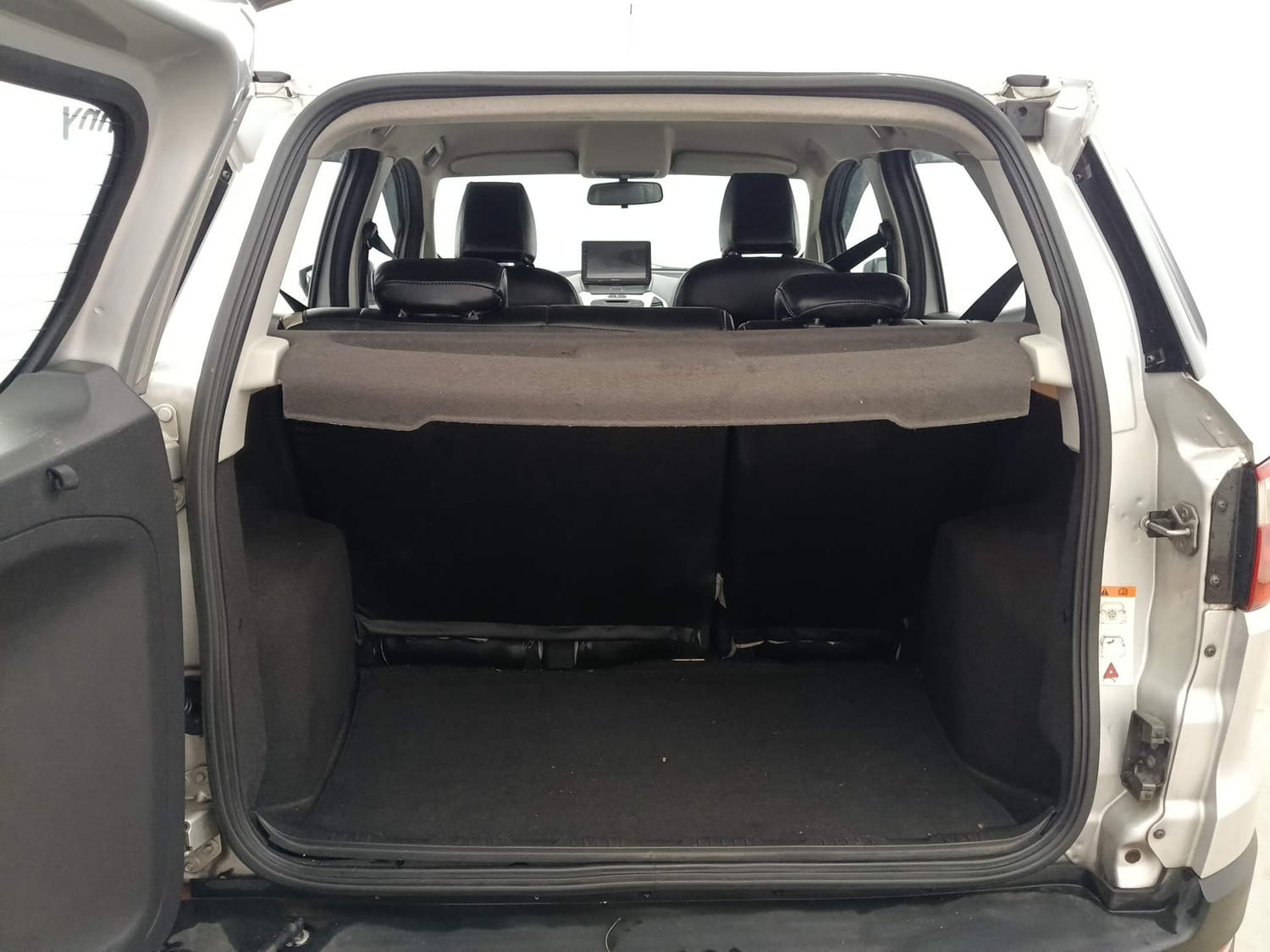 Used 2016 Ford EcoSport Trend 1.5L TDCi Diesel Manual interior DICKY INSIDE VIEW