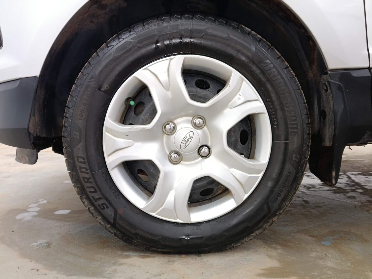 Used 2016 Ford EcoSport Trend 1.5L TDCi Diesel Manual tyres LEFT FRONT TYRE RIM VIEW