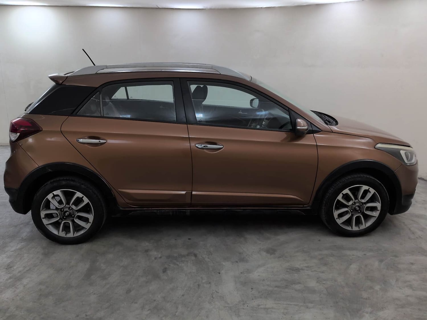 Used 2016 Hyundai i20 Active 1.2 SX Petrol Manual exterior RIGHT SIDE VIEW