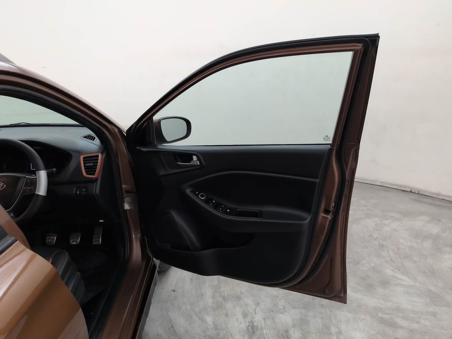 Used 2016 Hyundai i20 Active 1.2 SX Petrol Manual interior RIGHT FRONT DOOR OPEN VIEW