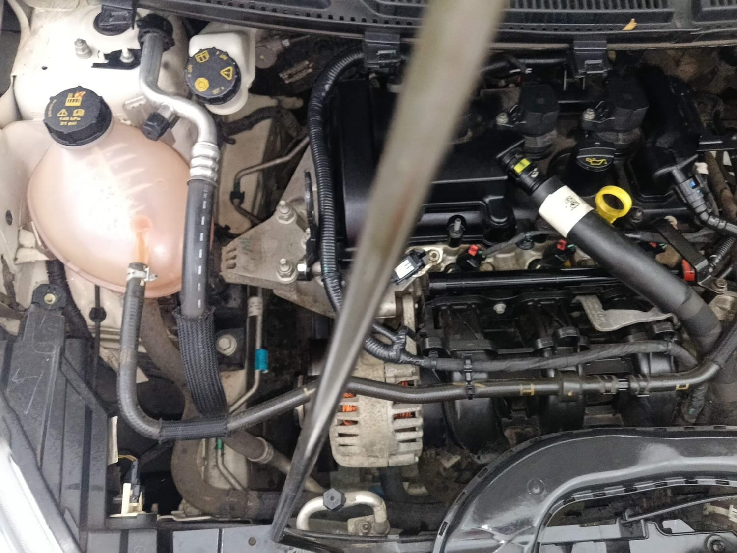 Used 2021 Ford Freestyle Titanium 1.2 Ti-VCT Petrol Manual engine ENGINE RIGHT SIDE VIEW