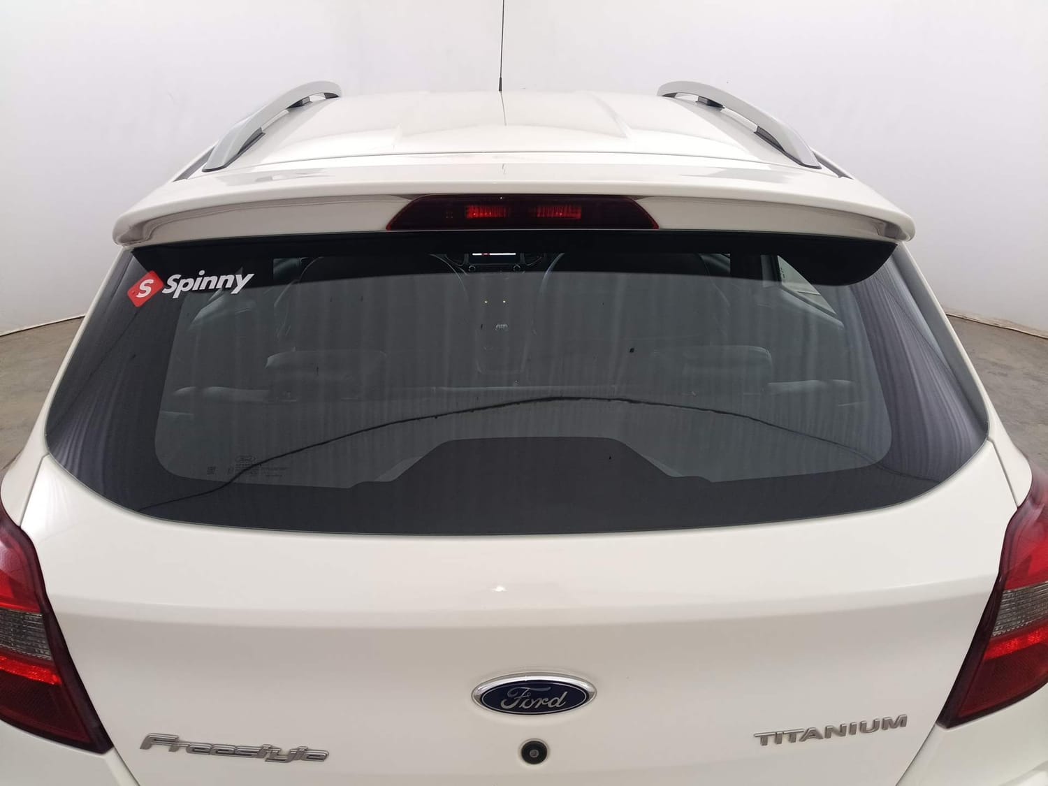 Used 2021 Ford Freestyle Titanium 1.2 Ti-VCT Petrol Manual exterior BACK WINDSHIELD VIEW