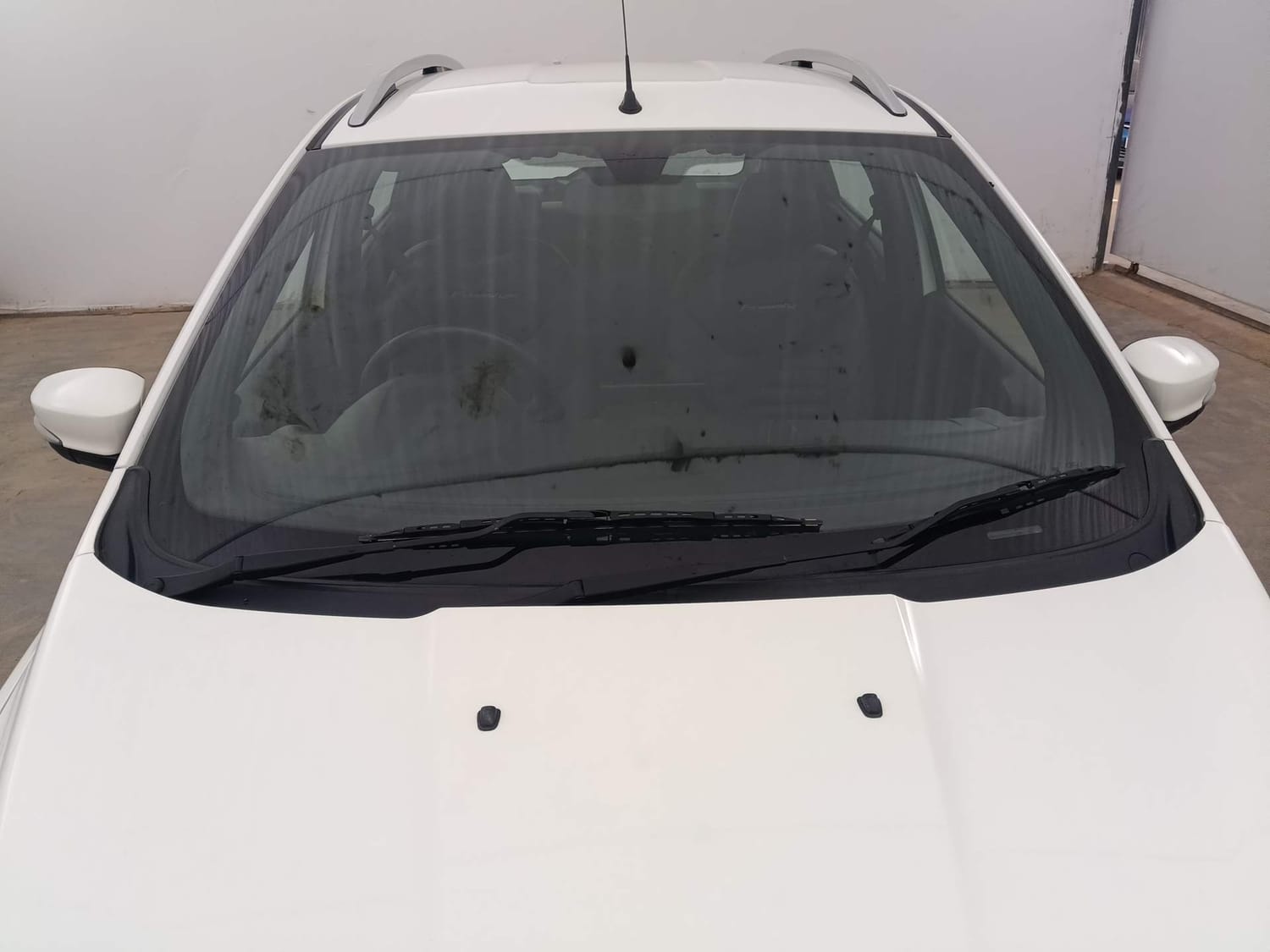 Used 2021 Ford Freestyle Titanium 1.2 Ti-VCT Petrol Manual exterior FRONT WINDSHIELD VIEW