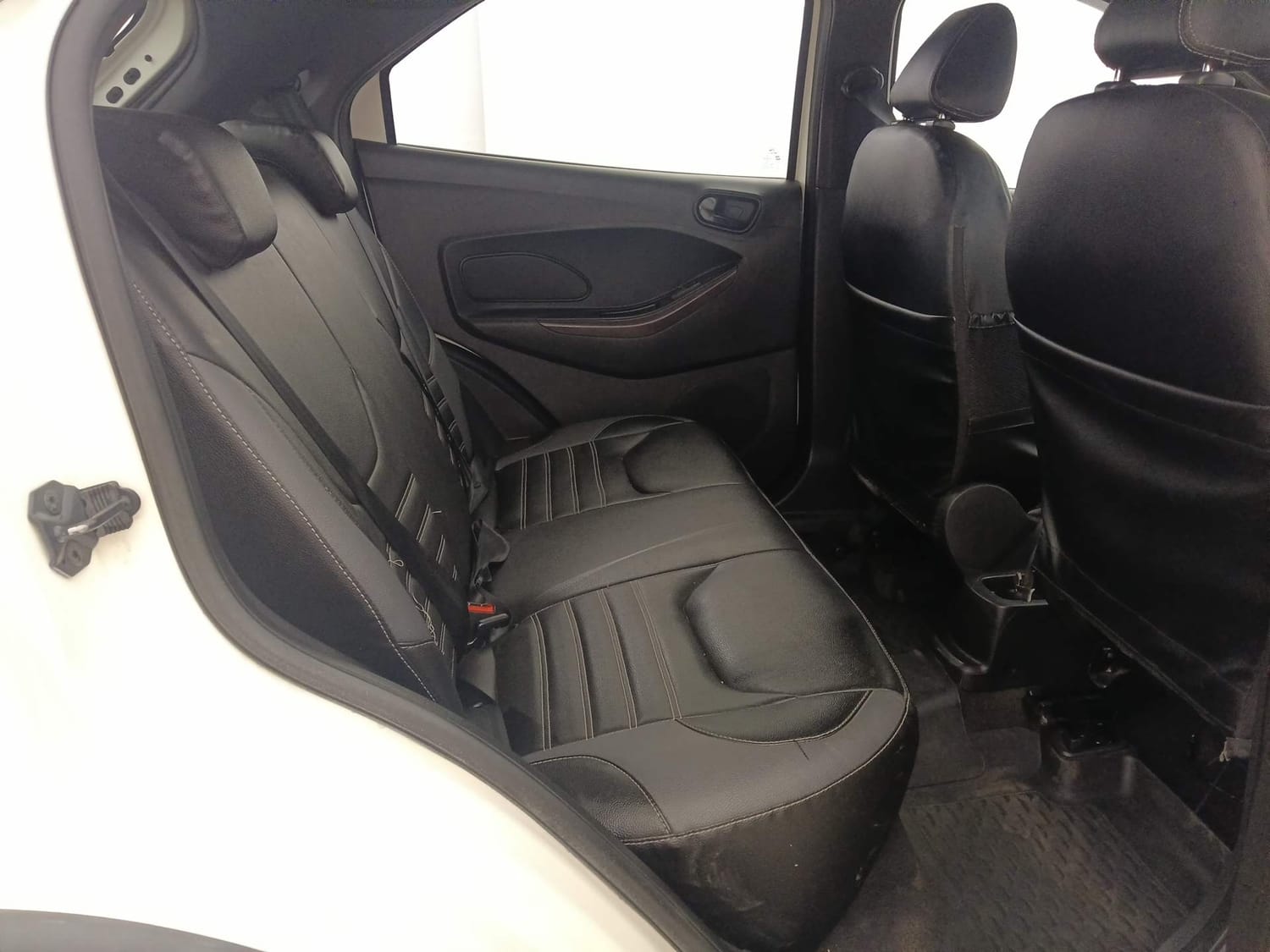 Used 2021 Ford Freestyle Titanium 1.2 Ti-VCT Petrol Manual interior RIGHT SIDE REAR DOOR CABIN VIEW