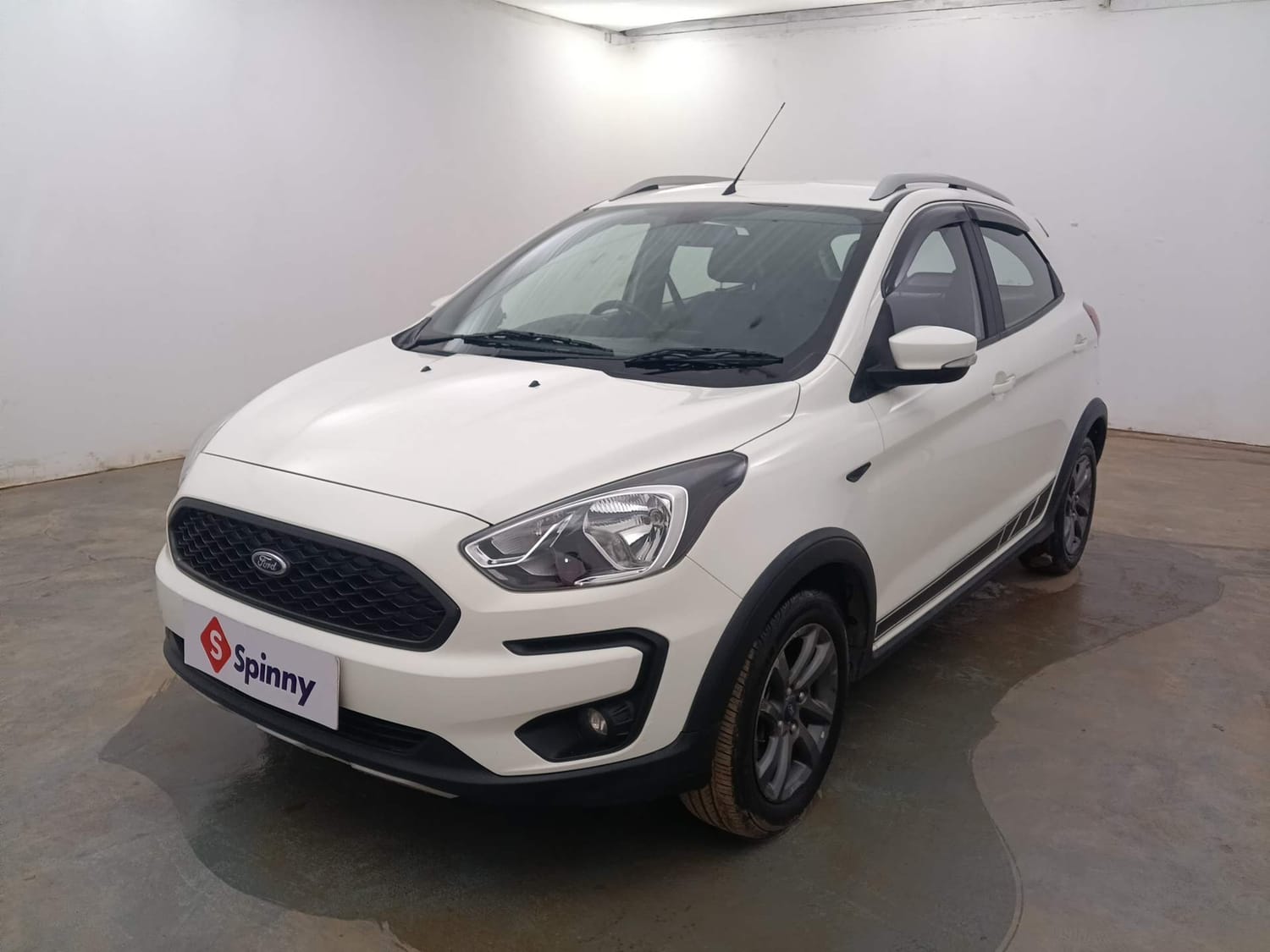 Used 2021 Ford Freestyle Titanium 1.2 Ti-VCT Petrol Manual exterior LEFT FRONT CORNER VIEW