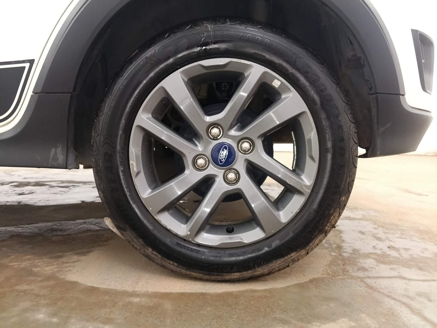 Used 2021 Ford Freestyle Titanium 1.2 Ti-VCT Petrol Manual tyres LEFT REAR TYRE RIM VIEW