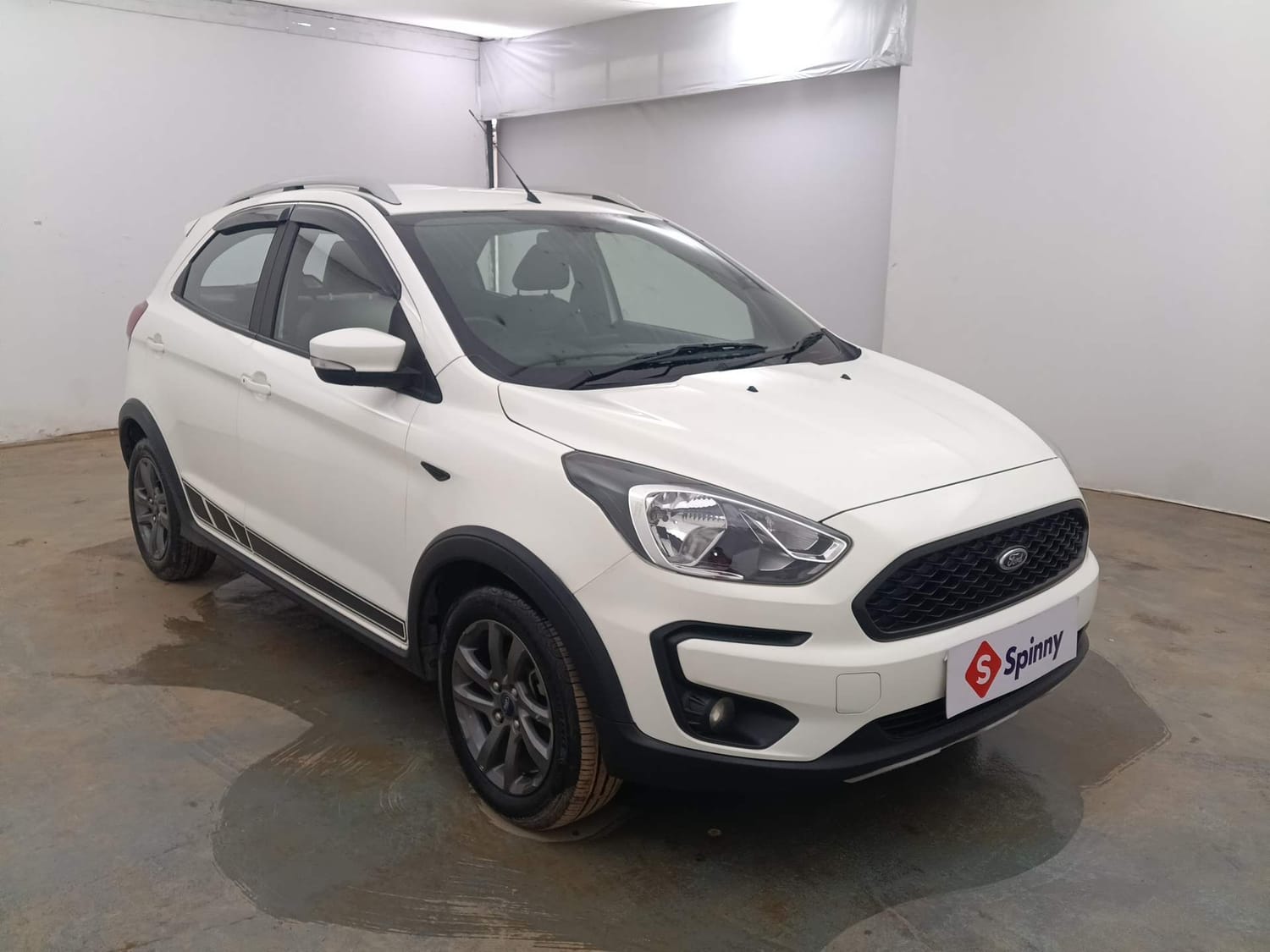Used 2021 Ford Freestyle Titanium 1.2 Ti-VCT Petrol Manual exterior RIGHT FRONT CORNER VIEW