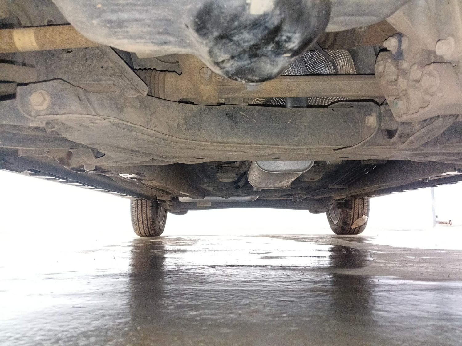 Used 2021 Ford Freestyle Titanium 1.2 Ti-VCT Petrol Manual extra FRONT LEFT UNDERBODY VIEW