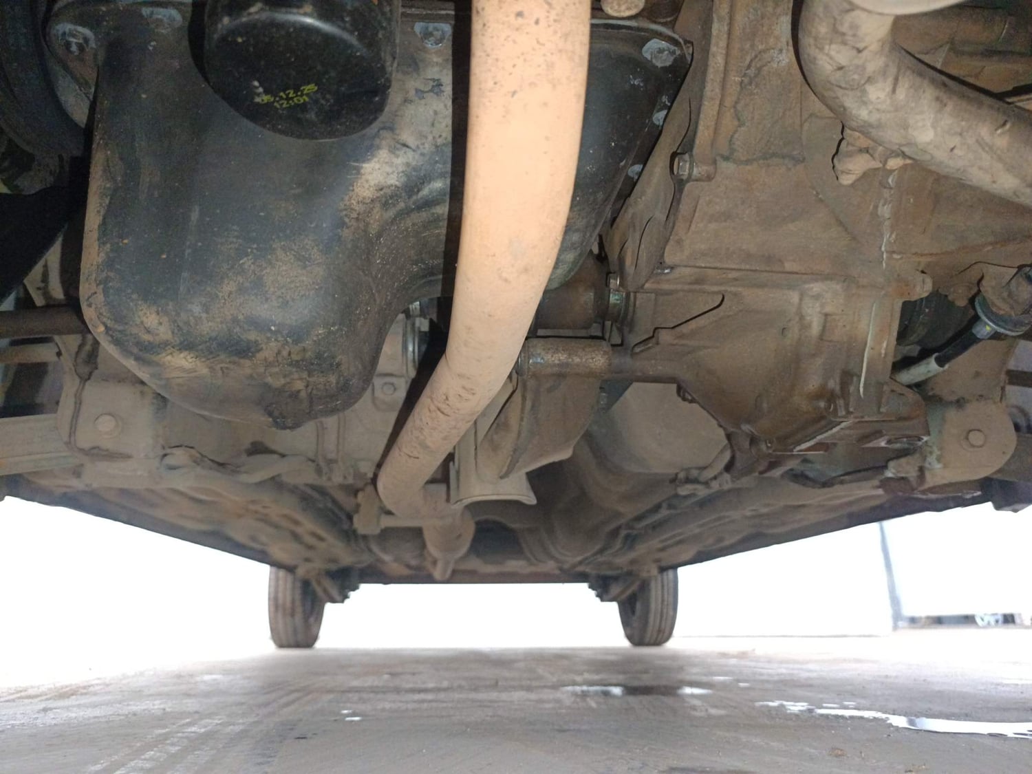 Used 2016 Maruti Suzuki Alto 800 Lxi Petrol Manual extra FRONT LEFT UNDERBODY VIEW