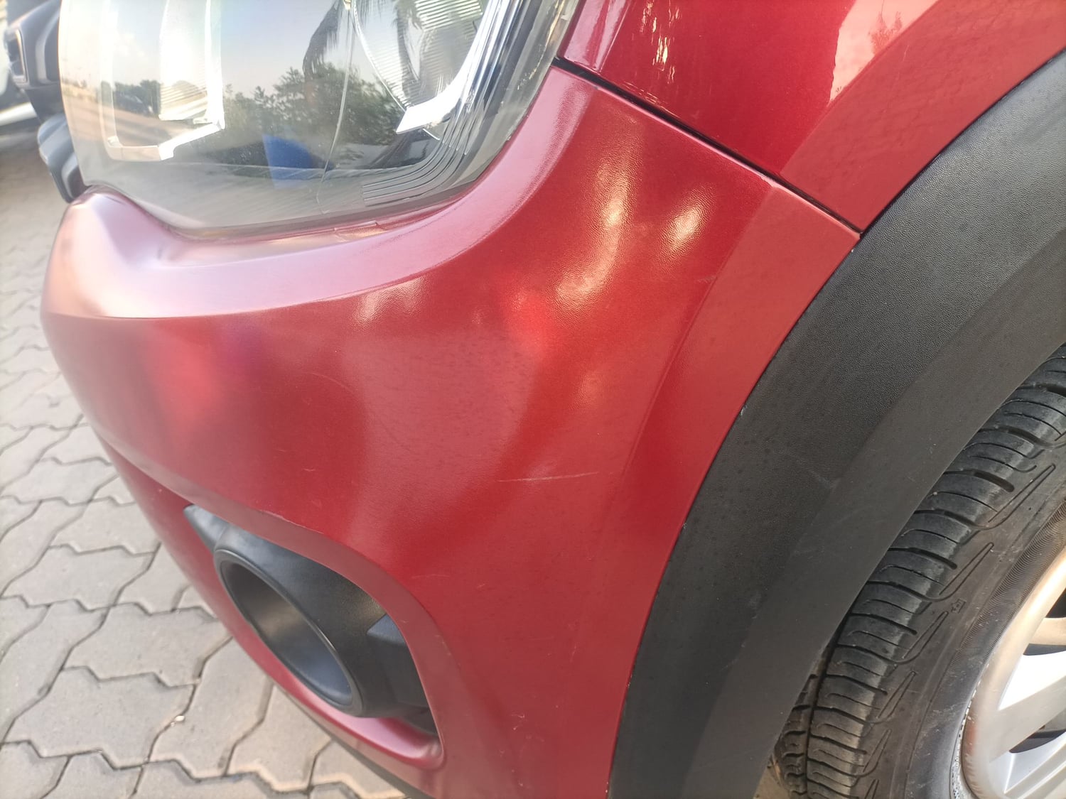 Used 2016 Renault Kwid RXT Petrol Manual dents MINOR SCRATCH