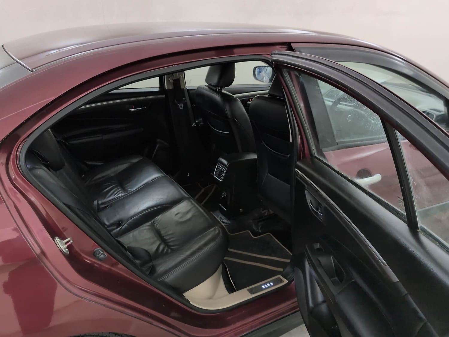 Used 2020 Maruti Suzuki Ciaz S 1.5 MT Petrol Manual interior RIGHT SIDE REAR DOOR CABIN VIEW