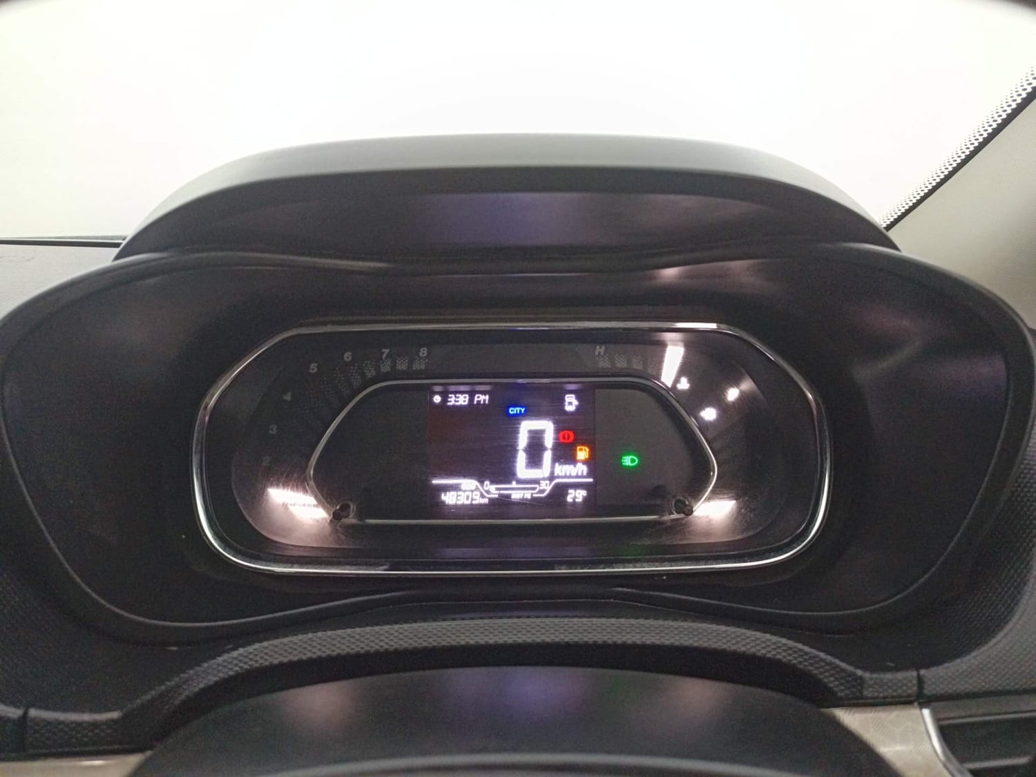 Used 2021 Tata Nexon XZ Plus Petrol Manual interior CLUSTERMETER VIEW