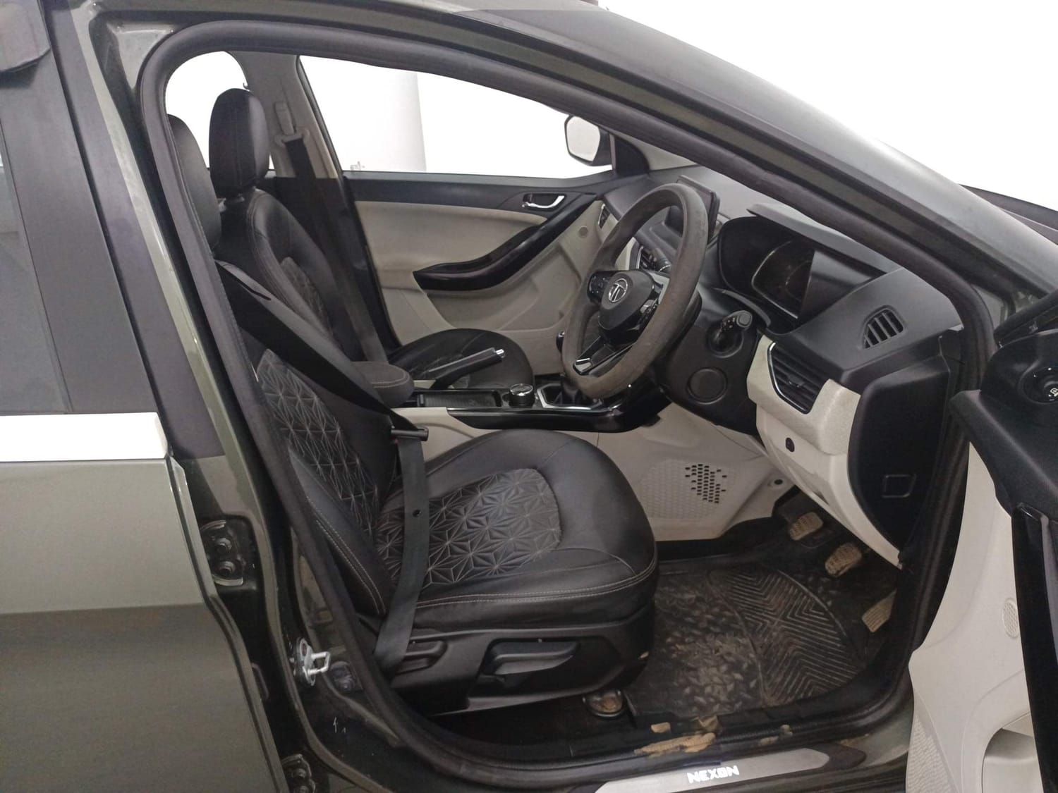 Used 2021 Tata Nexon XZ Plus Petrol Manual interior RIGHT SIDE FRONT DOOR CABIN VIEW