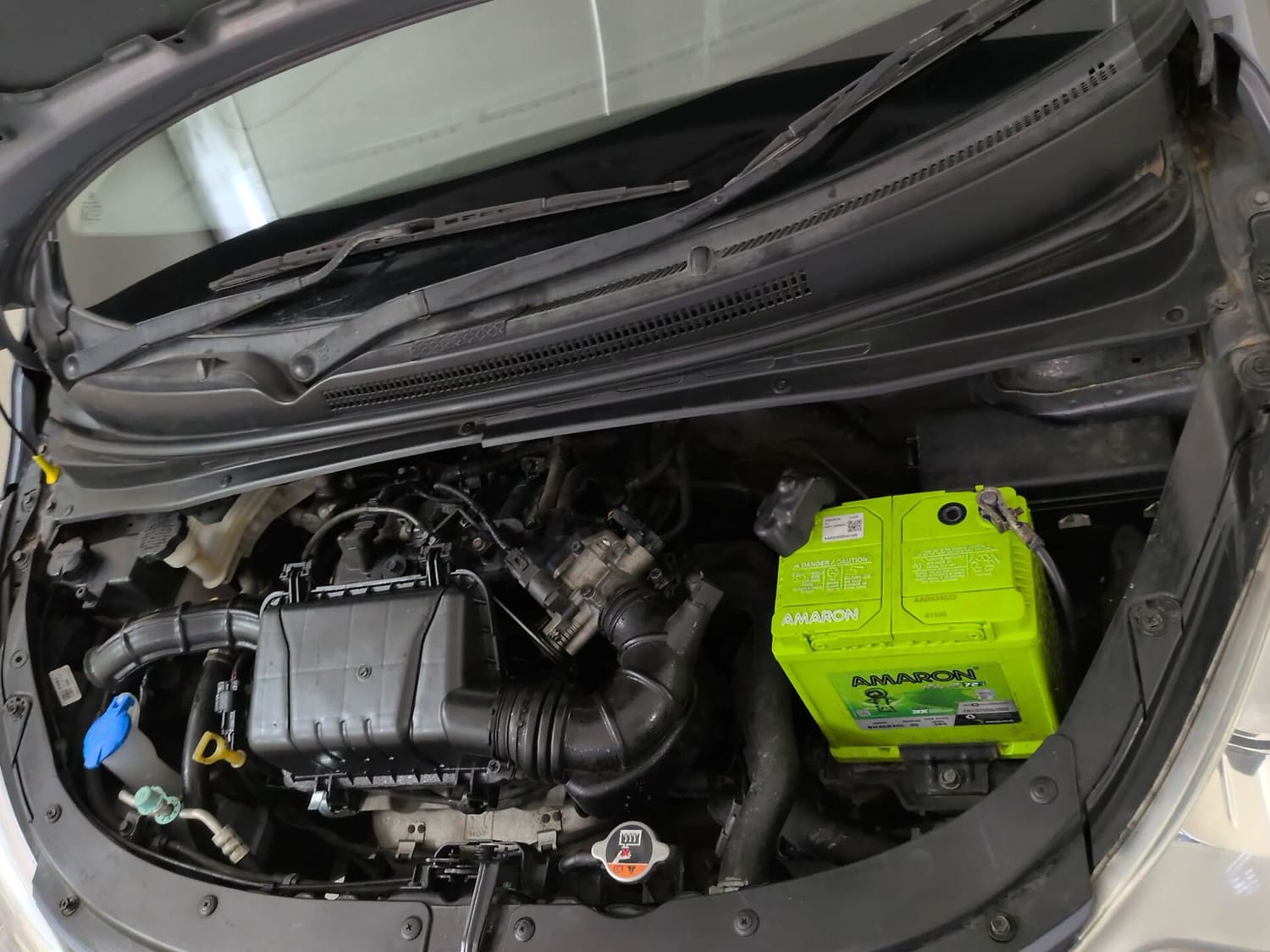 Used 2016 Hyundai i10 Magna 1.1 iRDE2 Petrol Manual engine ENGINE LEFT SIDE VIEW