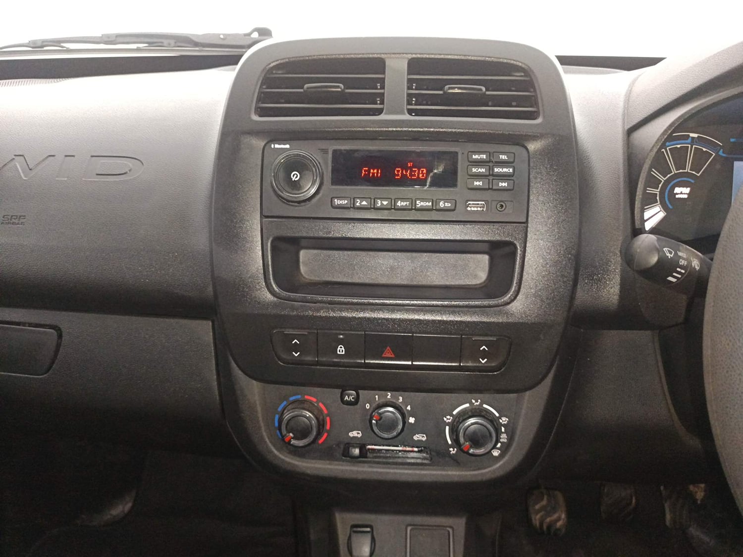 Used 2023 Renault Kwid RXL (O) 1.0 Petrol Manual interior MUSIC SYSTEM & AC CONTROL VIEW