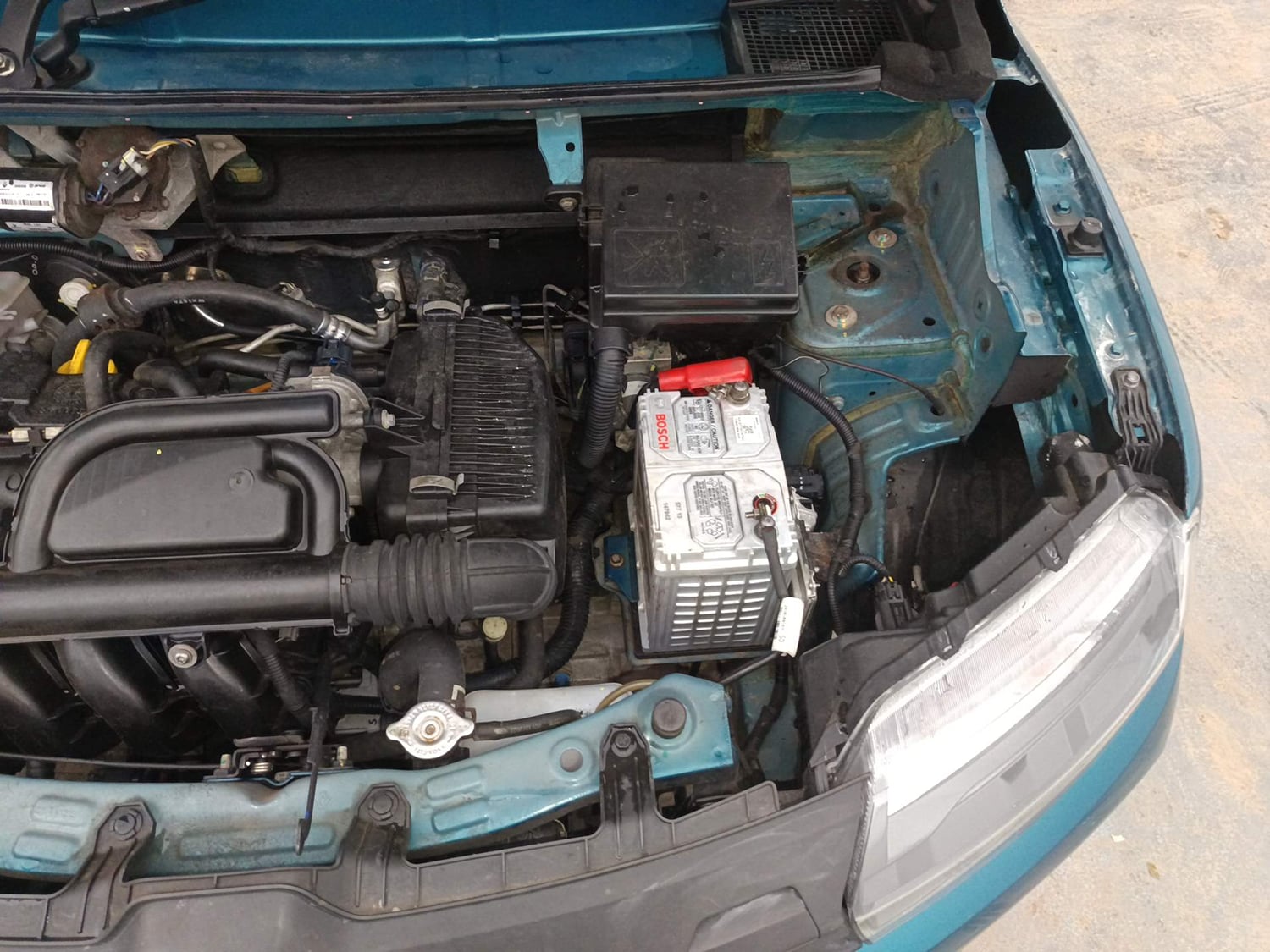 Used 2023 Renault Kwid RXL (O) 1.0 Petrol Manual engine ENGINE LEFT SIDE VIEW