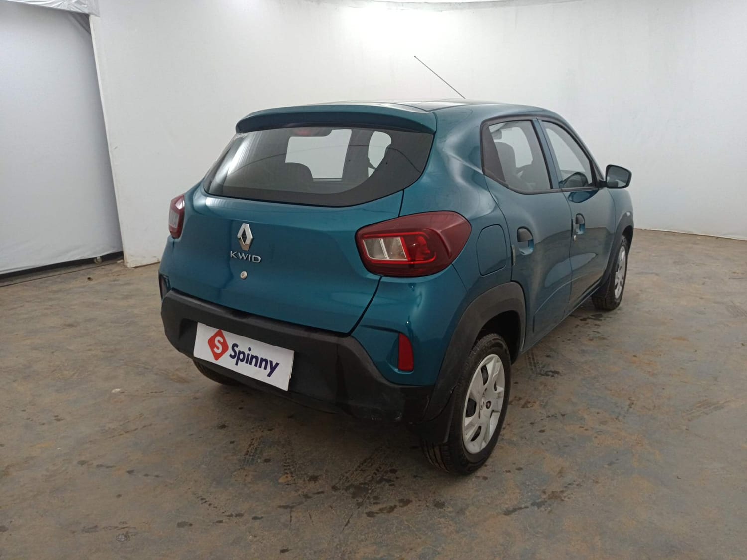 Used 2023 Renault Kwid RXL (O) 1.0 Petrol Manual exterior RIGHT REAR CORNER VIEW