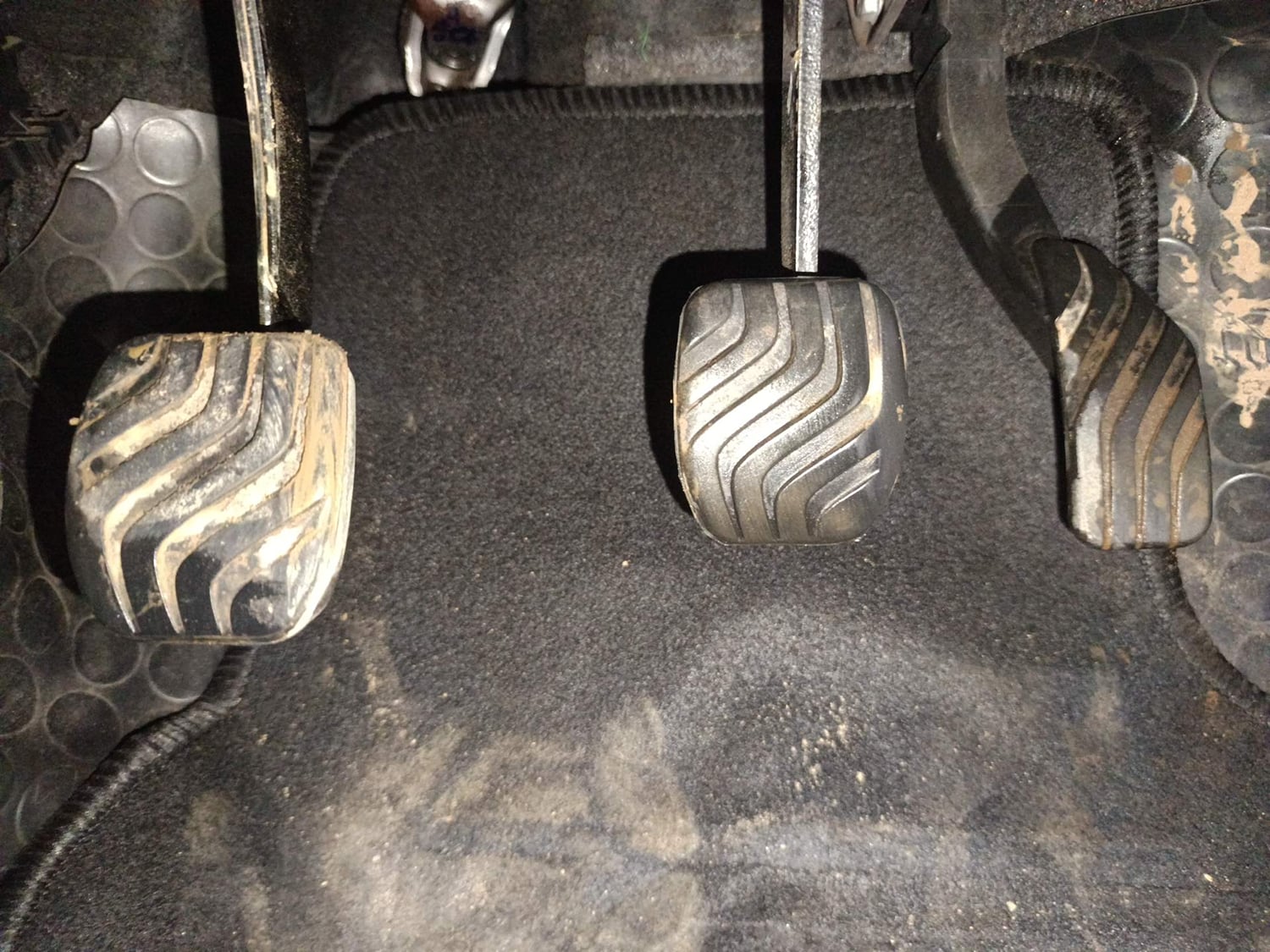 Used 2023 Renault Kwid RXL (O) 1.0 Petrol Manual interior PEDALS VIEW