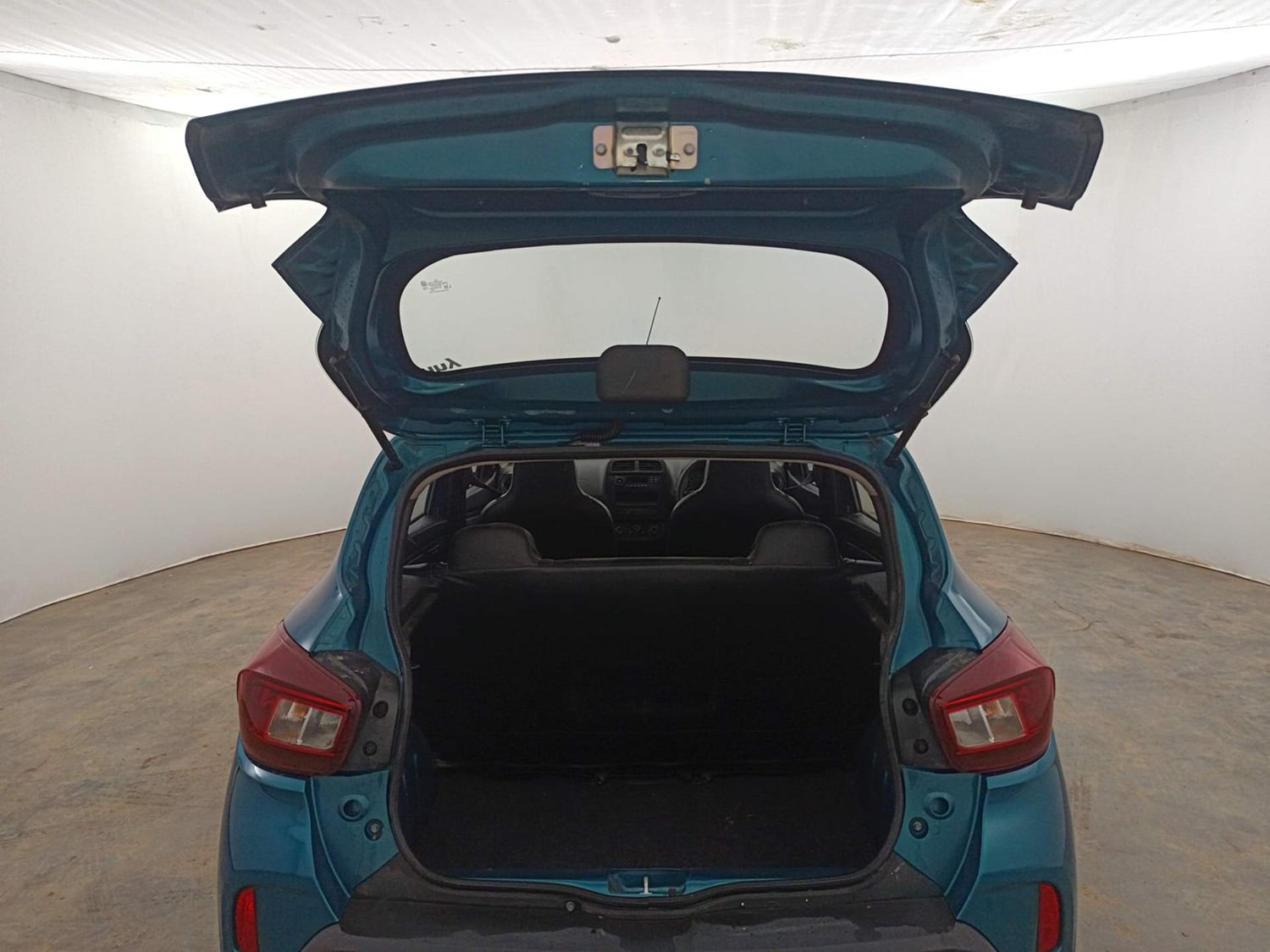 Used 2023 Renault Kwid RXL (O) 1.0 Petrol Manual interior DICKY DOOR OPEN VIEW