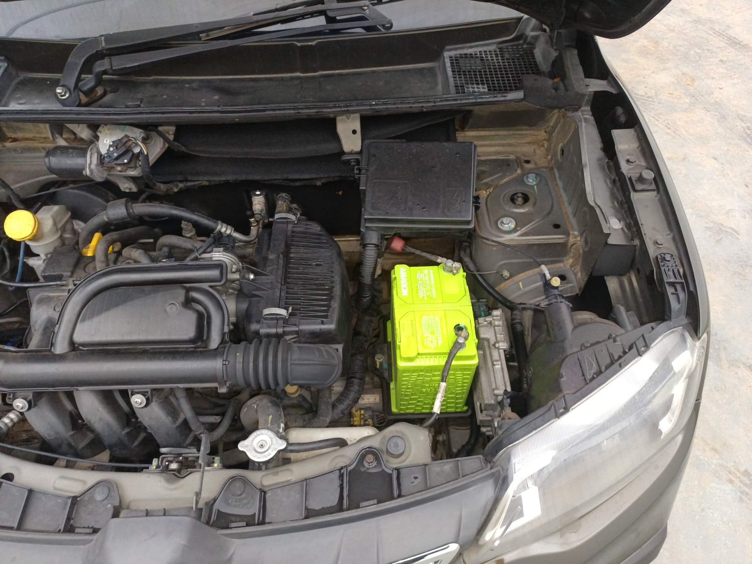 Used 2018 Renault Kwid CLIMBER 1.0 AMT Petrol Automatic engine ENGINE LEFT SIDE VIEW