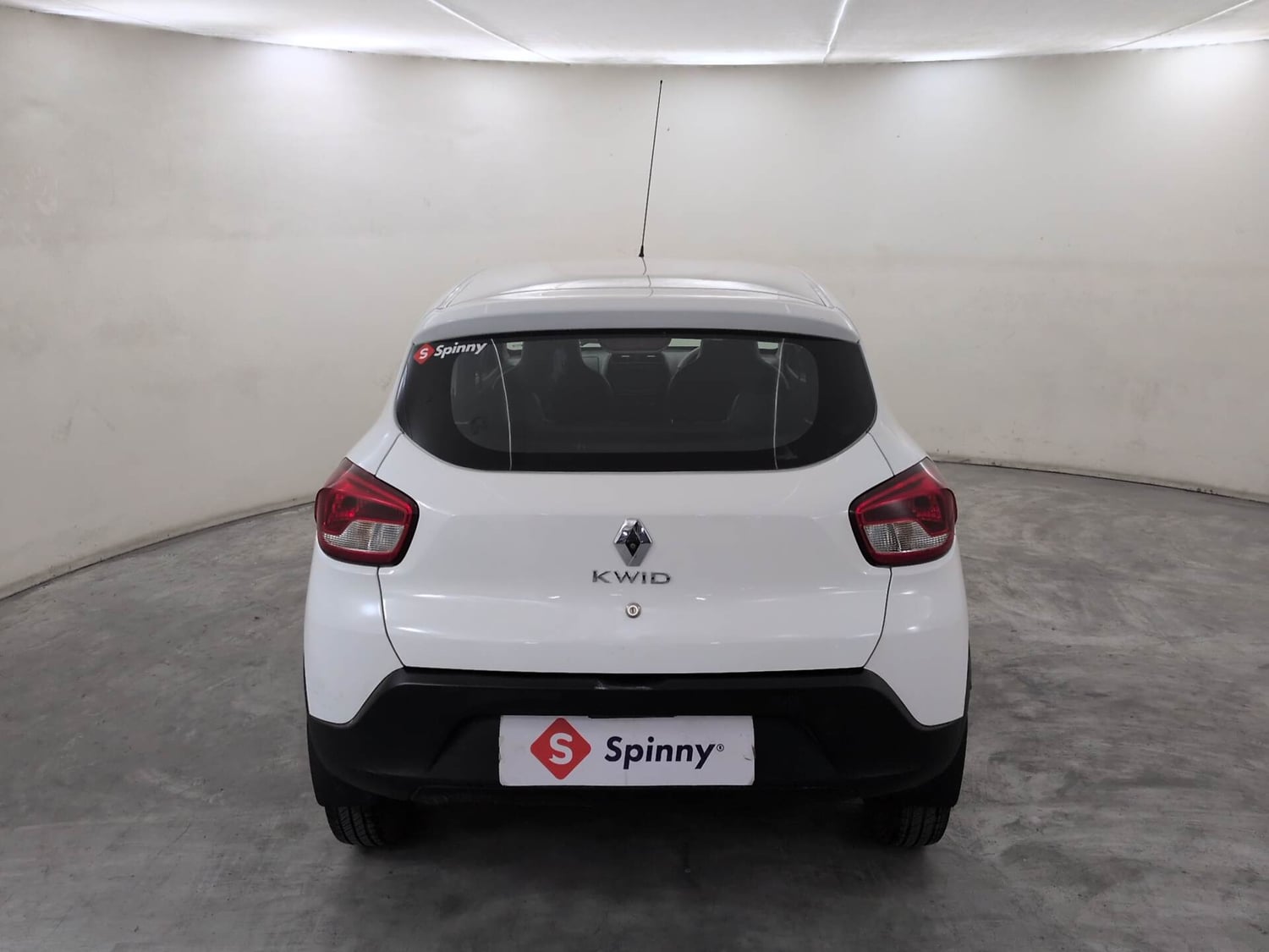 Used 2018 Renault Kwid RXT (O) 1.0 SCE Edition Petrol Manual exterior BACK VIEW