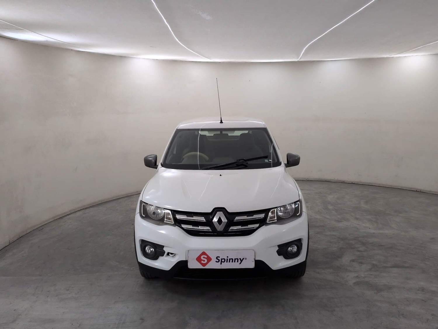 Used 2018 Renault Kwid RXT (O) 1.0 SCE Edition Petrol Manual exterior FRONT VIEW