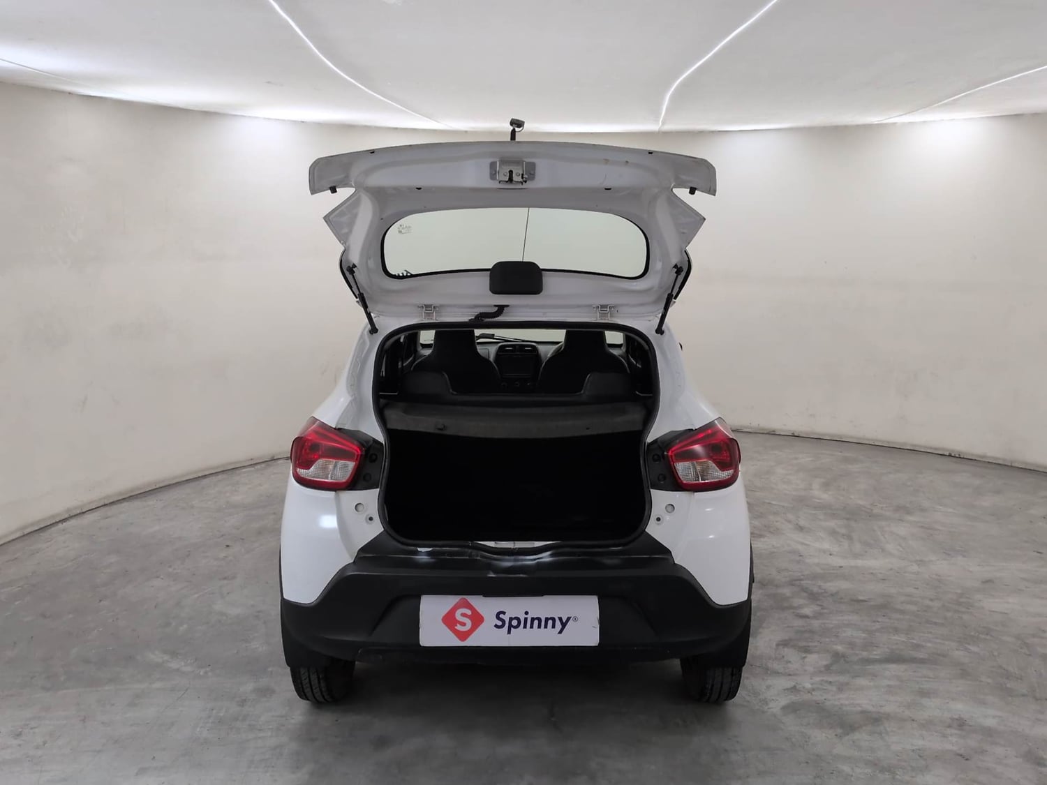Used 2018 Renault Kwid RXT (O) 1.0 SCE Edition Petrol Manual interior DICKY DOOR OPEN VIEW