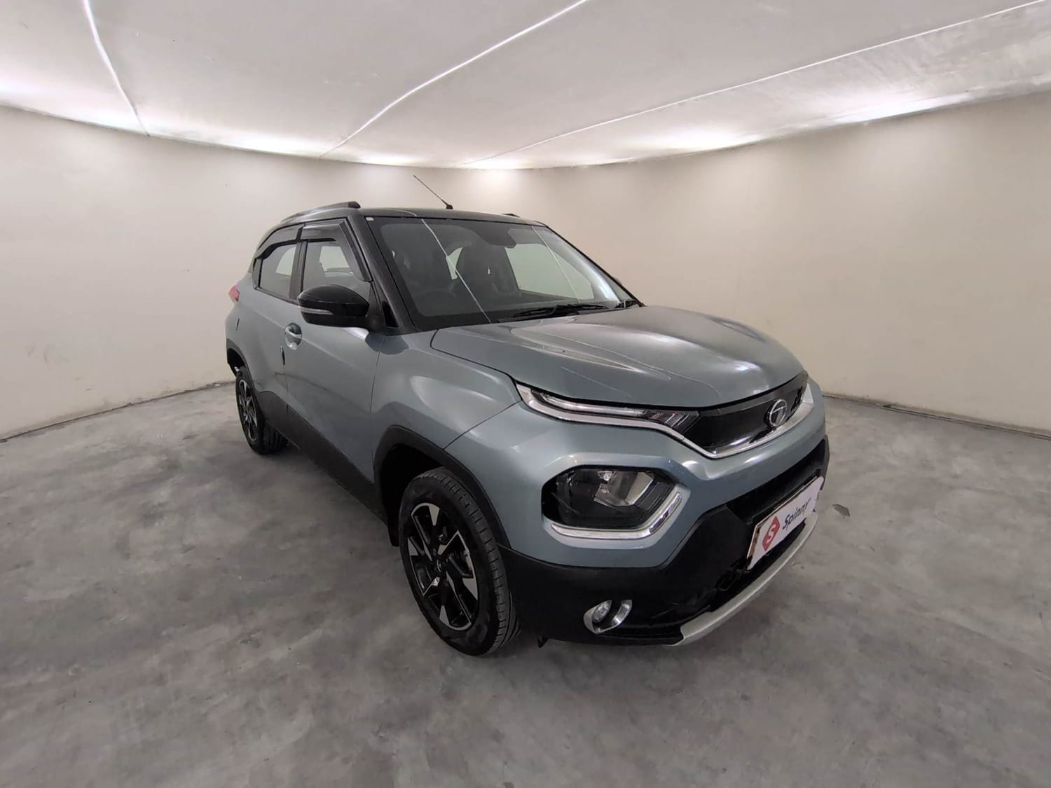 Used 2023 Tata Punch Creative Dual Tone AMT Petrol Automatic exterior RIGHT FRONT CORNER VIEW