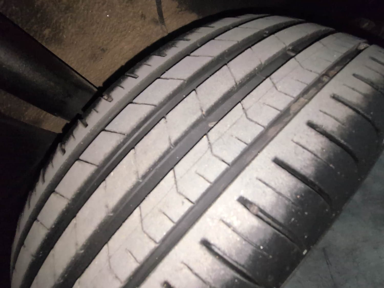 Used 2023 Tata Punch Creative Dual Tone AMT Petrol Automatic tyres RIGHT REAR TYRE TREAD VIEW