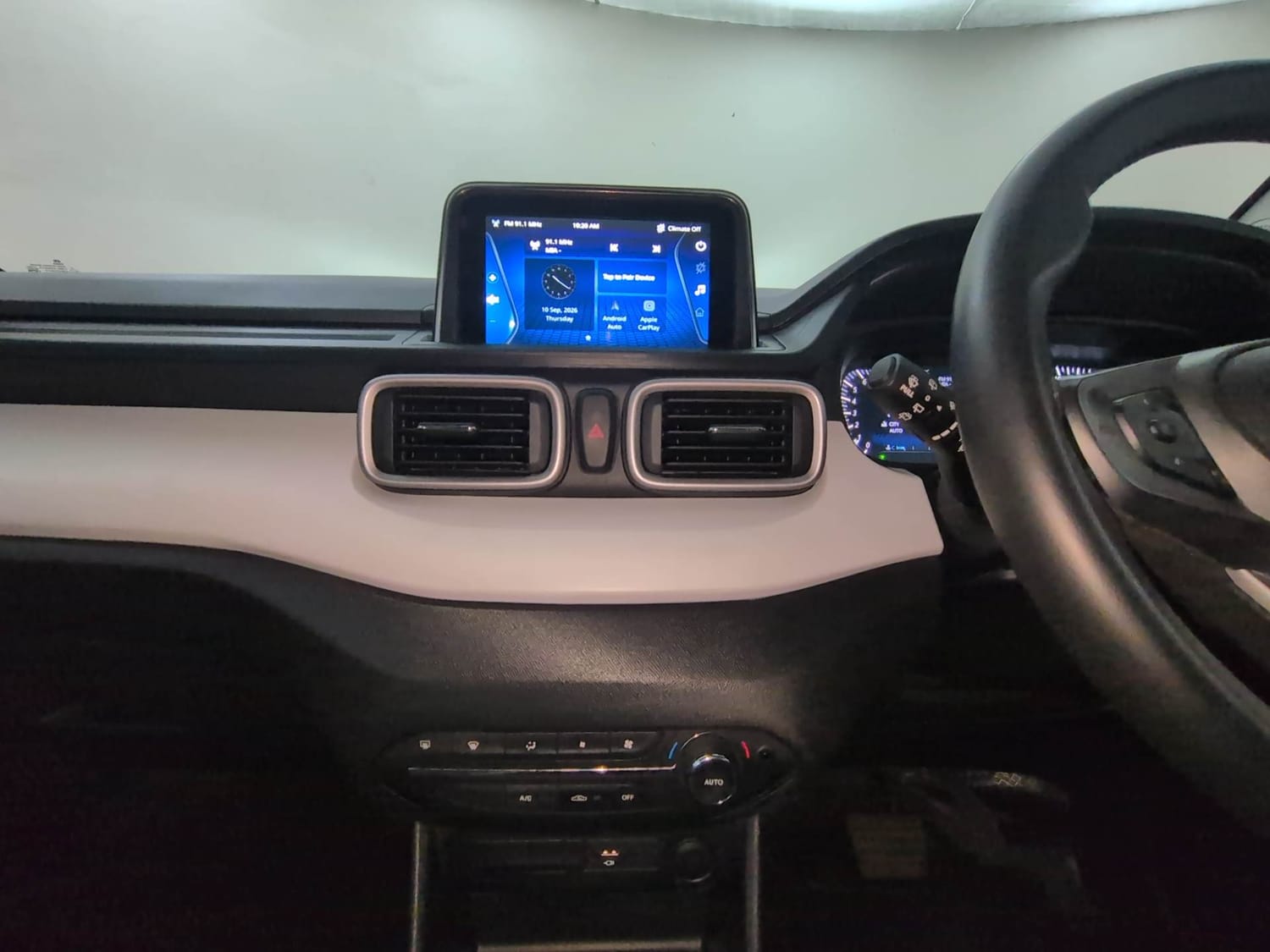 Used 2023 Tata Punch Creative Dual Tone AMT Petrol Automatic interior MUSIC SYSTEM & AC CONTROL VIEW